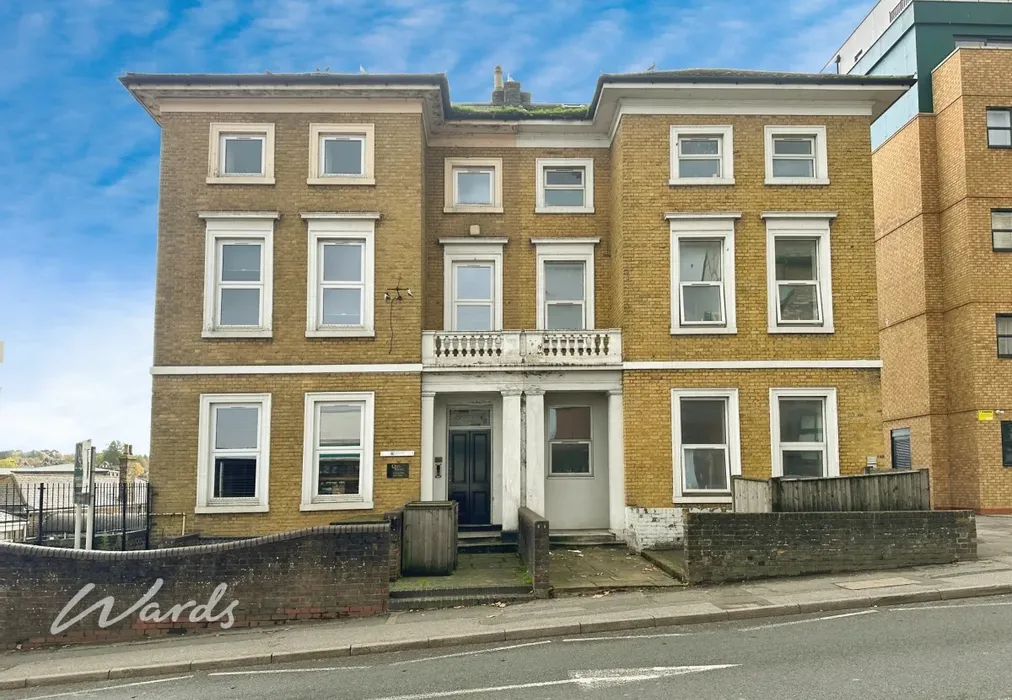 Front - Tonbridge Road Maidstone ME16 - Wards of Kent