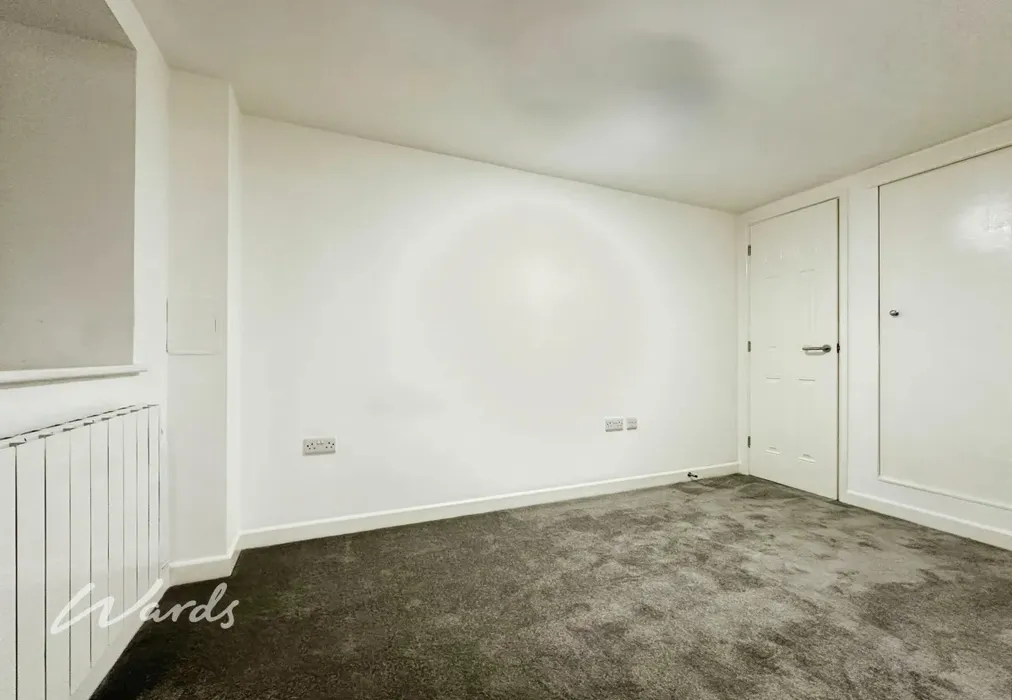Bedroom - Tonbridge Road Maidstone ME16 - Wards of Kent