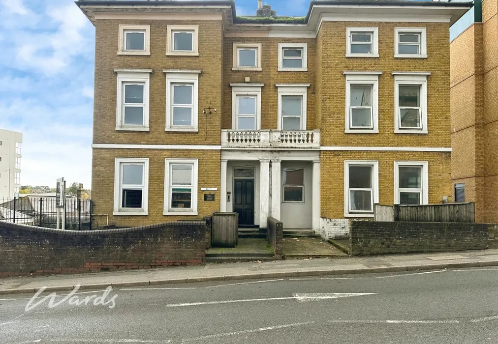 Front - Tonbridge Road Maidstone ME16 - Wards of Kent