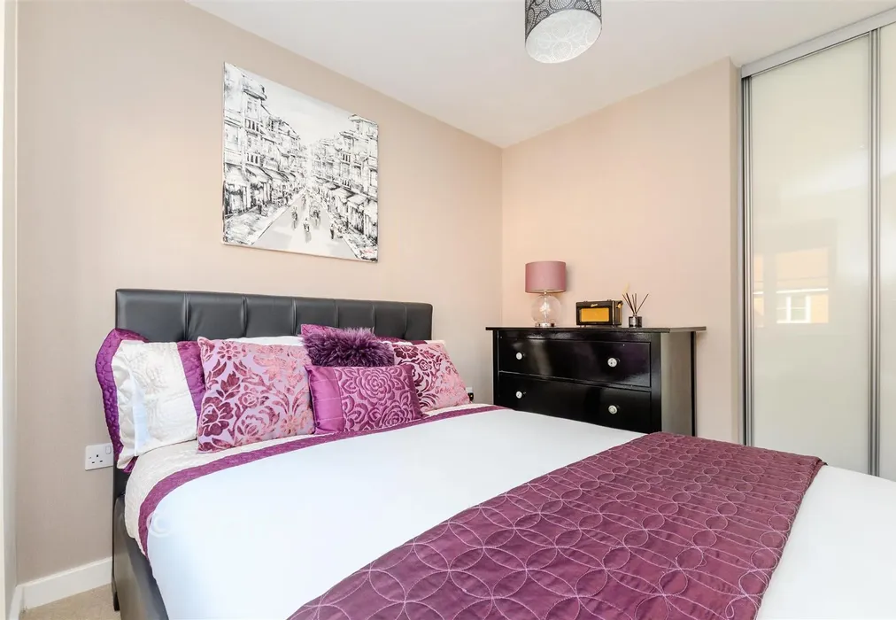 Bedroom 2 - Hazelbourne Avenue, Sevenoaks, Kent - Wards of Kent