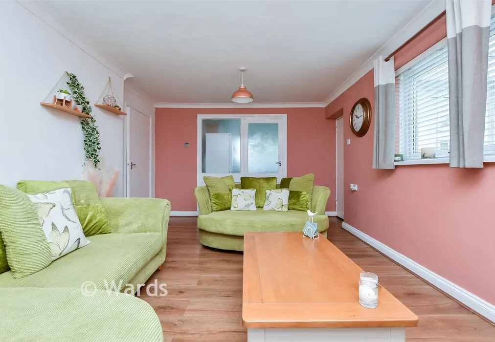 Lounge - Linley Road, Broadstairs, Kent - Wards of Kent