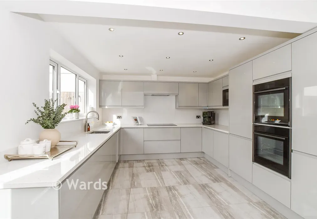 Kitchen/Diner - Purcell Avenue, Tonbridge, Kent - Wards of Kent