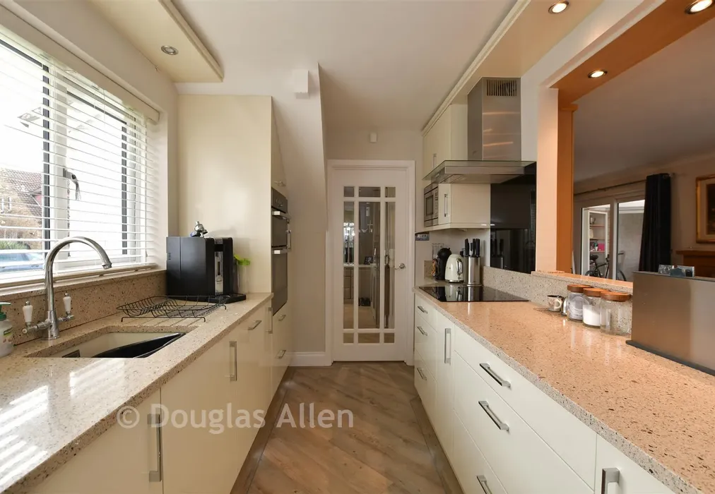 Kitchen - Blake Hall Drive, Wickford, Essex - Wards of Kent