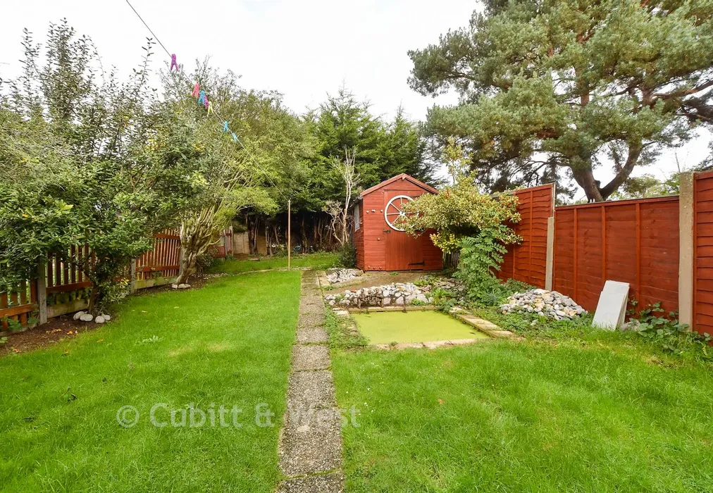 Rear Garden - Wakehurst Drive, Southgate, Crawley, West Sussex - Wards of Kent