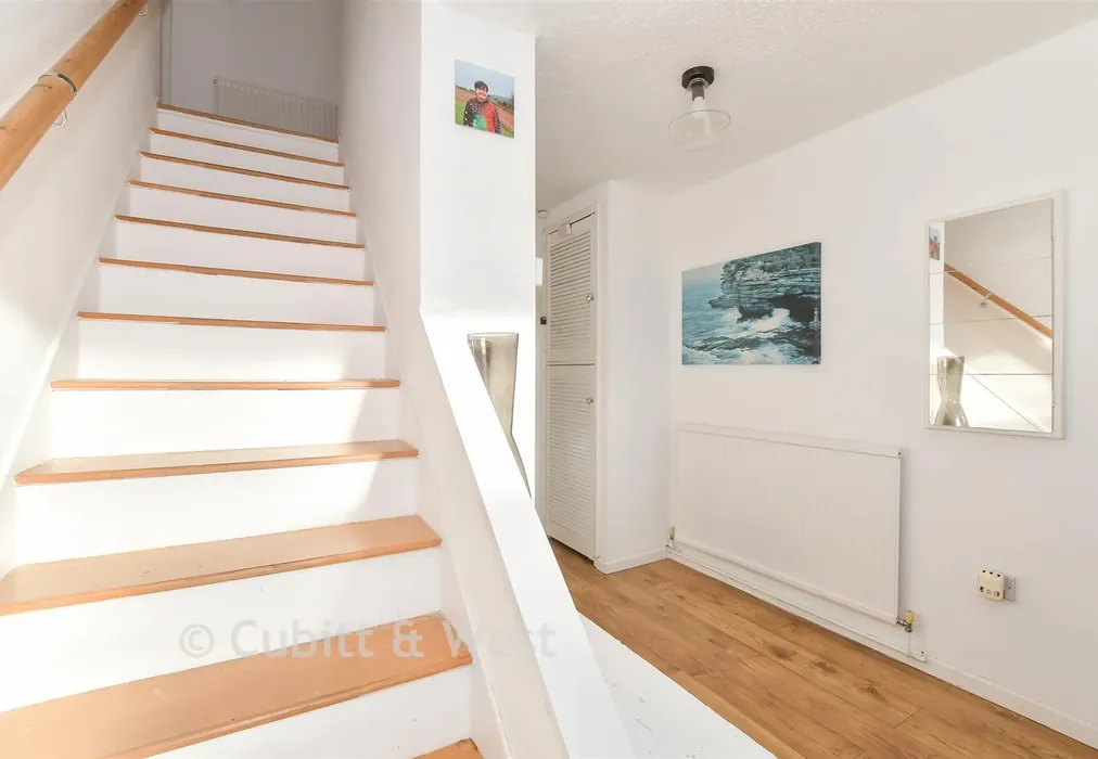 Hallway - Wakehurst Drive, Southgate, Crawley, West Sussex - Wards of Kent