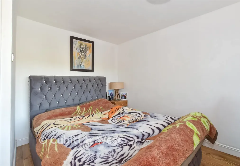 Bedroom 2 - Wakehurst Drive, Southgate, Crawley, West Sussex - Wards of Kent