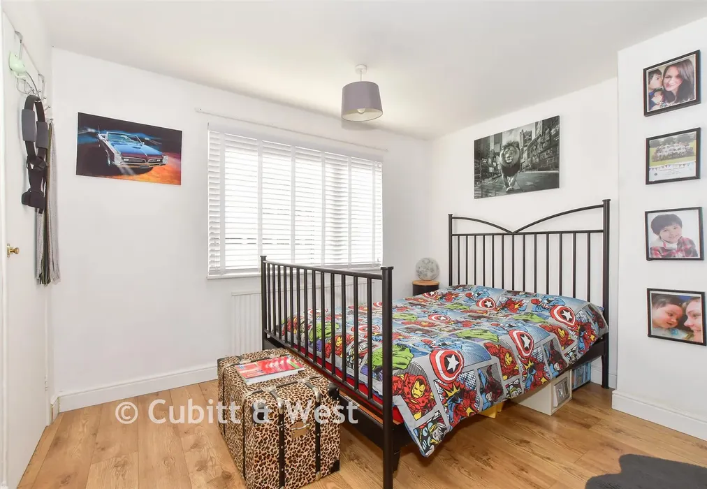 Bedroom 1 - Wakehurst Drive, Southgate, Crawley, West Sussex - Wards of Kent