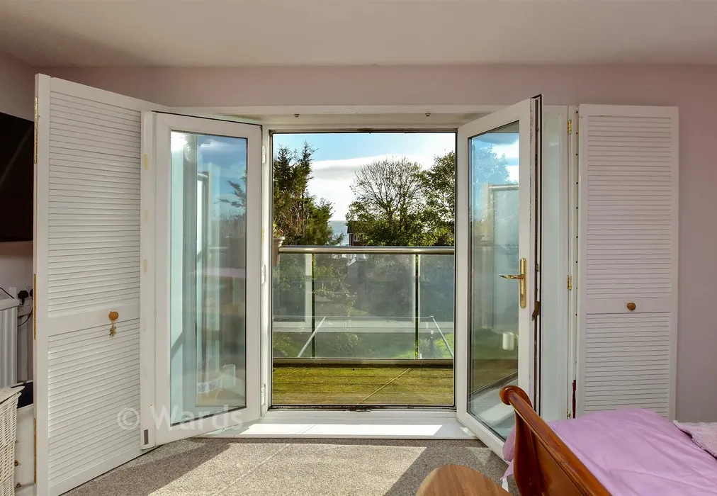 Bedroom 1 - Stone Road, Broadstairs, Kent - Wards of Kent