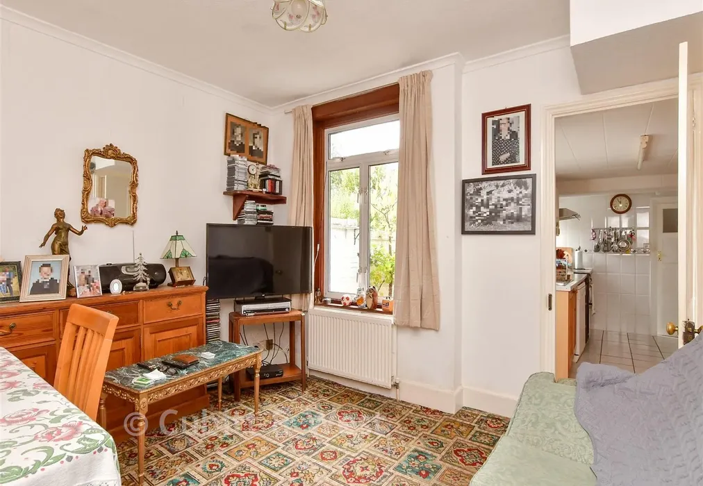 Dining Room. - Petlands Road, Haywards Heath, West Sussex - Wards of Kent
