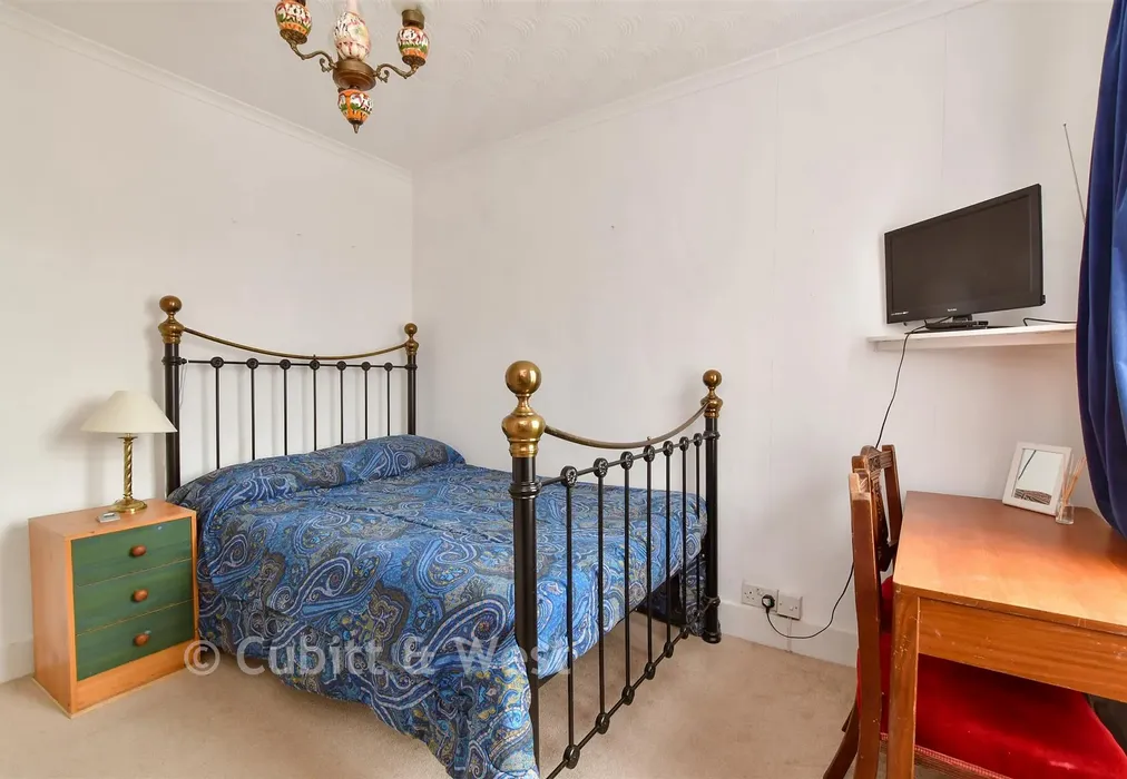 Bedroom 2 - Petlands Road, Haywards Heath, West Sussex - Wards of Kent