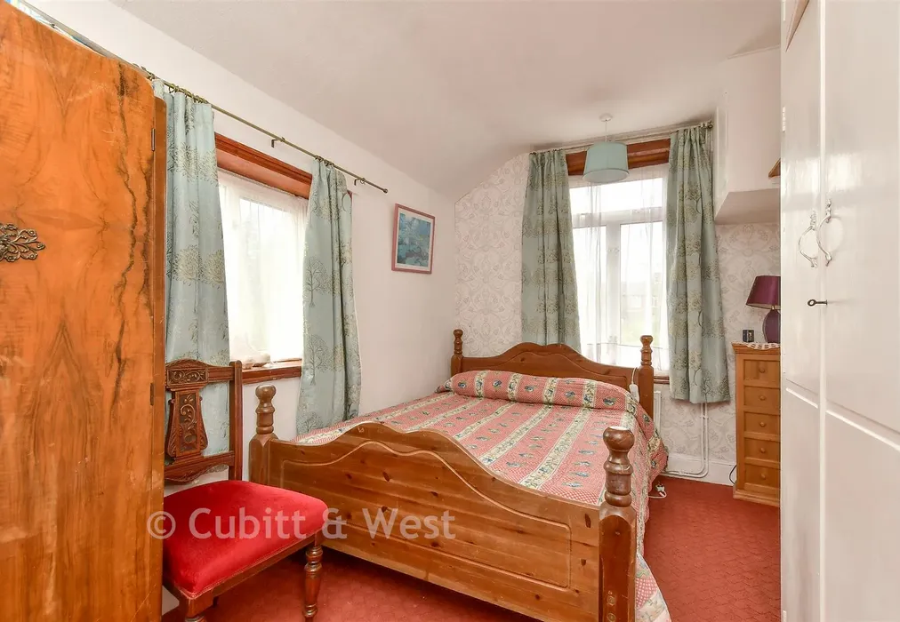 Bedroom 3 - Petlands Road, Haywards Heath, West Sussex - Wards of Kent