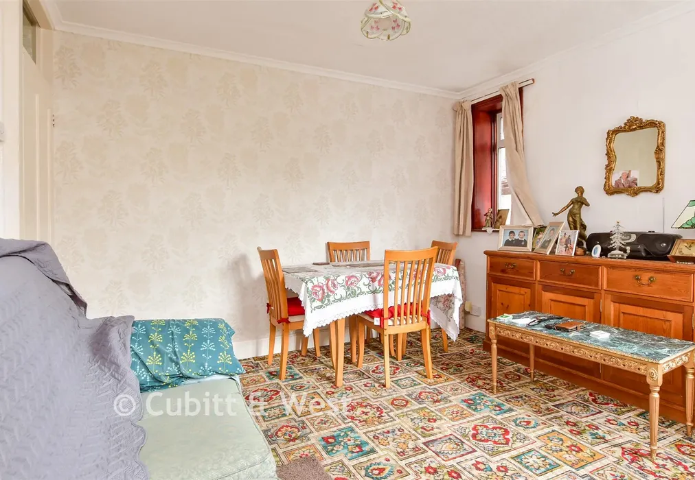 Dining Room - Petlands Road, Haywards Heath, West Sussex - Wards of Kent
