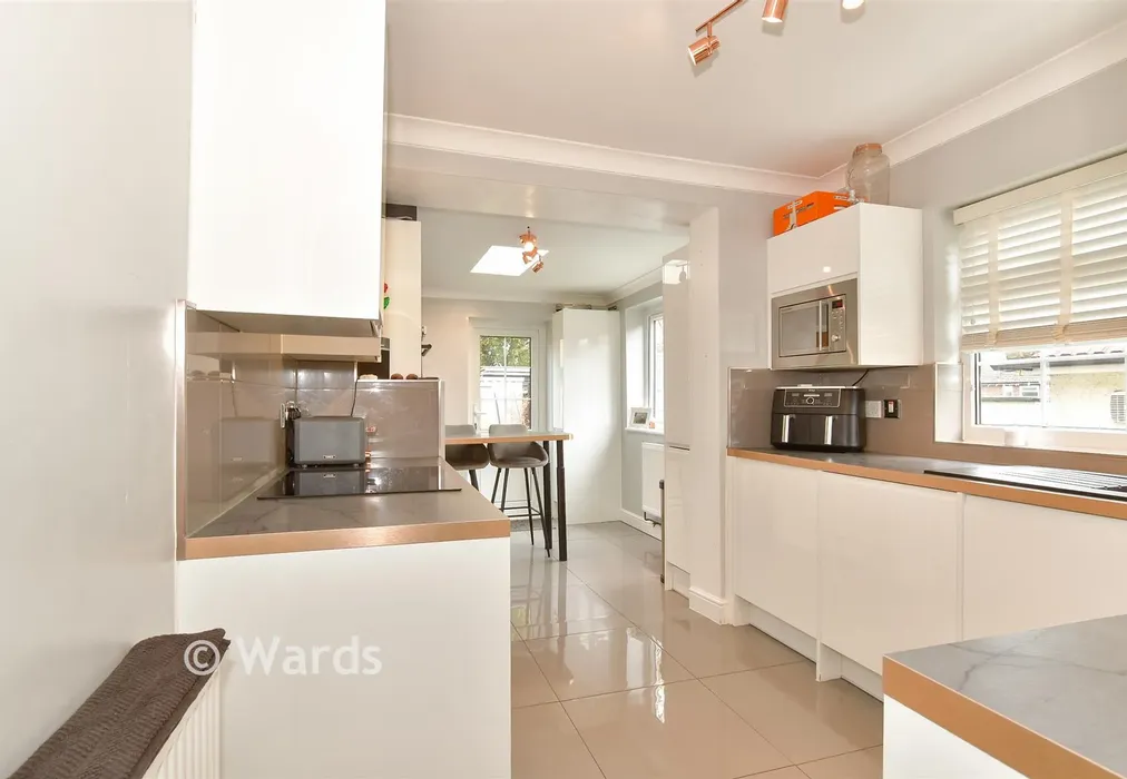 Kitchen - Balmoral Road, Sutton At Hone, Dartford, Kent - Wards of Kent