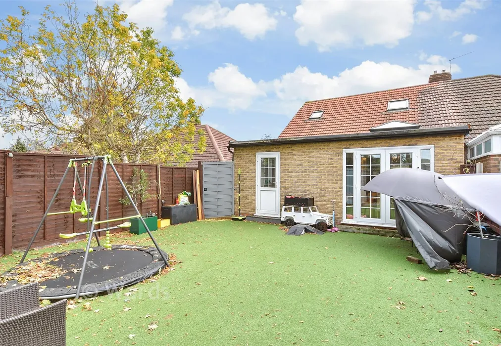 Rear Garden - Balmoral Road, Sutton At Hone, Dartford, Kent - Wards of Kent