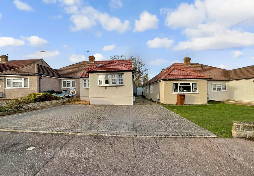 Front - Balmoral Road, Sutton At Hone, Dartford, Kent - Wards of Kent