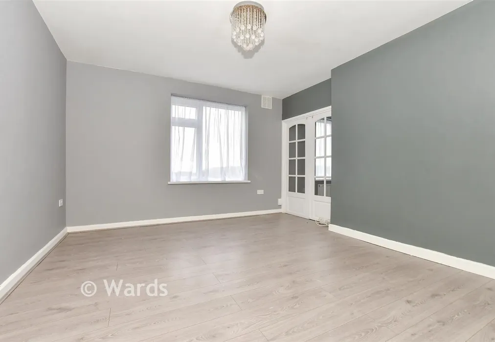 Lounge - Chaucer Crescent, Dover, Kent - Wards of Kent