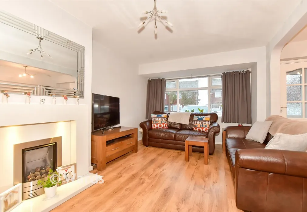 Lounge - Lambs Walk, Whitstable, Kent - Wards of Kent