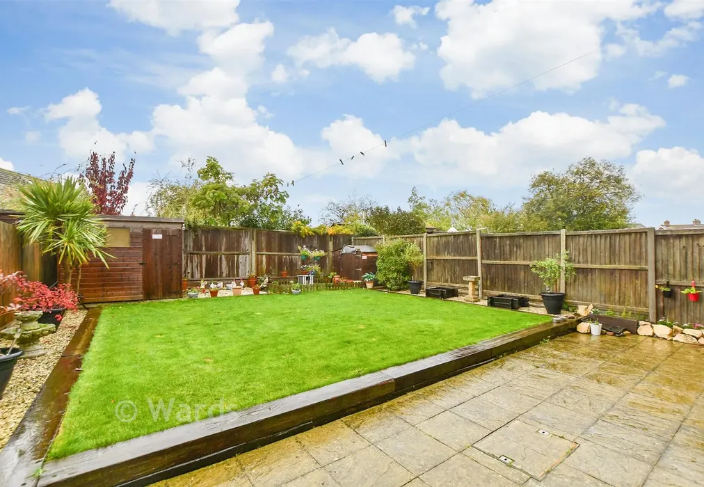 Rear Garden - Lambs Walk, Whitstable, Kent - Wards of Kent