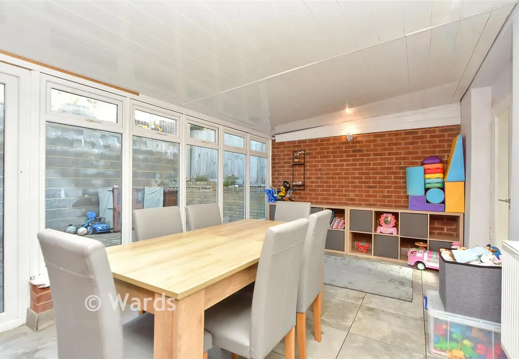 Garden Room - Concord Avenue, Chatham, Kent - Wards of Kent