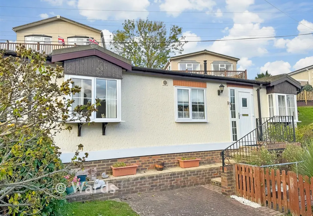 New Front - Riverside Park, East Farleigh, Maidstone, Kent - Wards of Kent