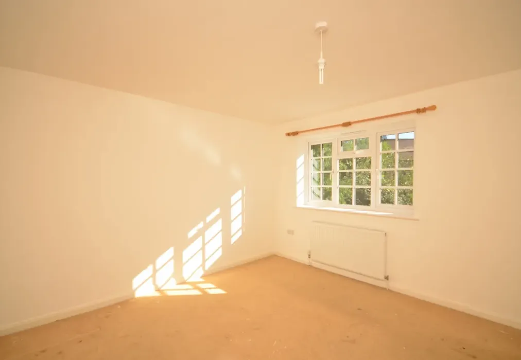 Bedroom 1 - Spiro Close Pulborough RH20 - Wards of Kent