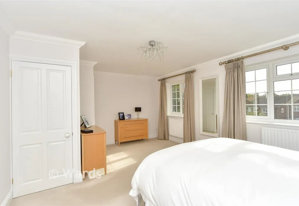 Bedroom 1 - Edmund Close, Meopham, Kent - Wards of Kent