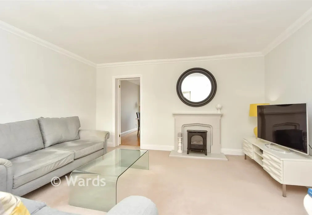 Lounge - Edmund Close, Meopham, Kent - Wards of Kent