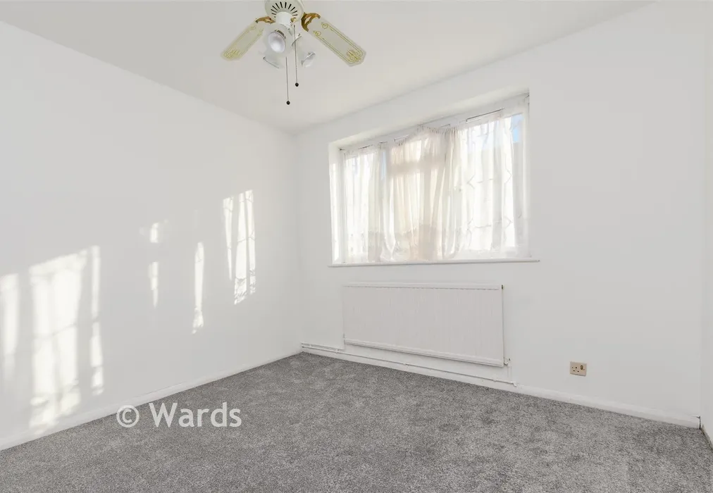 Bedroom 1 - Milton Road, Swanscombe, Kent - Wards of Kent
