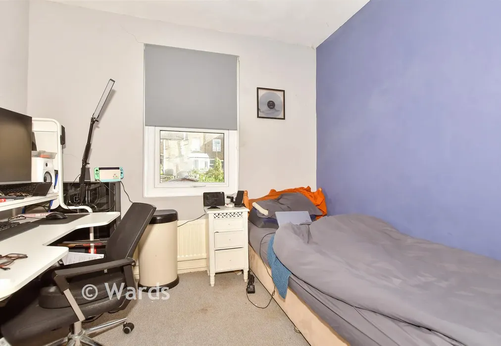Bedroom 3 - Buckland Avenue, Dover, Kent - Wards of Kent