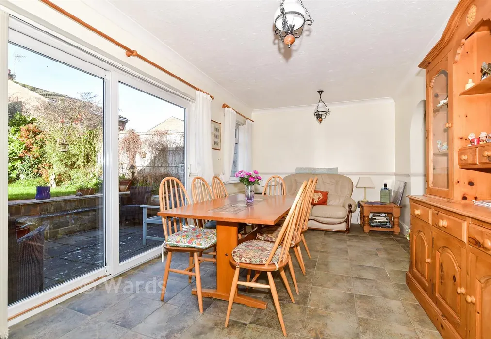 Dining Room - Frinstead Walk, Maidstone, Kent - Wards of Kent