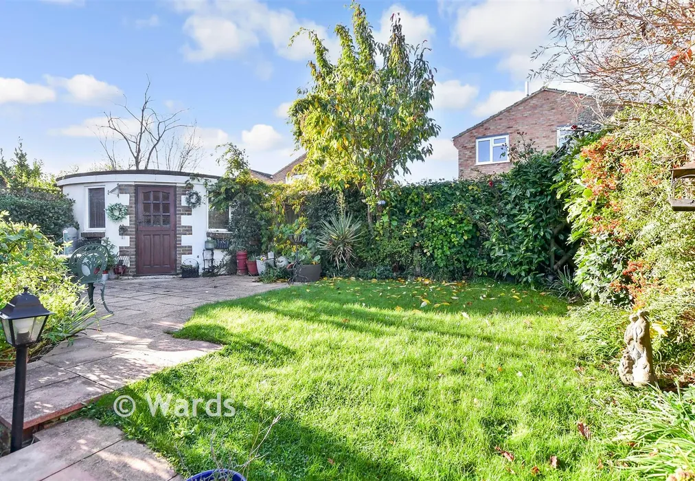 Rear Garden - Frinstead Walk, Maidstone, Kent - Wards of Kent