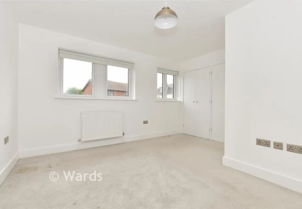 Bedroom 1 - Mayers Road, Walmer, Deal, Kent - Wards of Kent