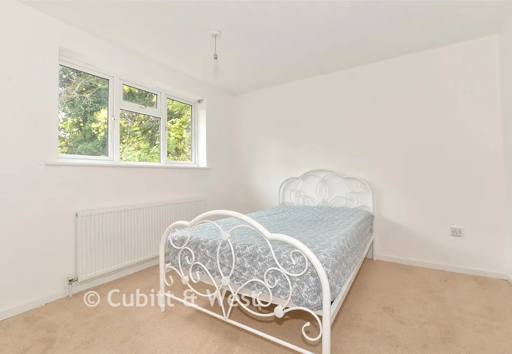 Bedroom 2 - Fulham Close, Crawley, West Sussex - Wards of Kent