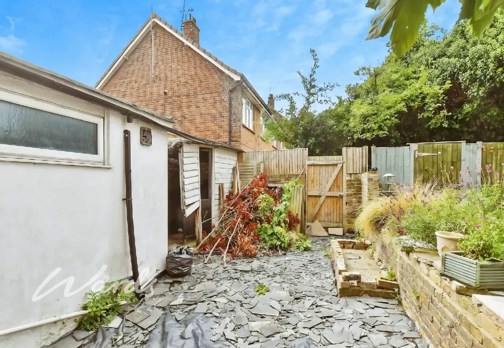 5e25c310-Communal... - Station Road Herne Bay CT6 - Wards of Kent