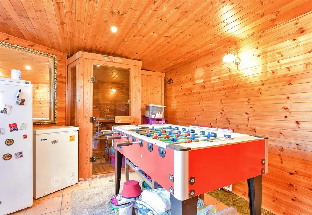 External Lifestyle Photograph - Cheney Road, Faversham, Kent - Wards of Kent