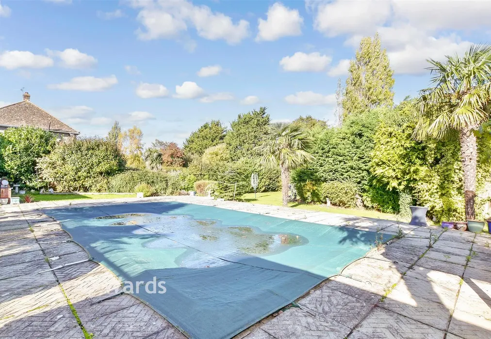 Swimming Pool - Cheney Road, Faversham, Kent - Wards of Kent