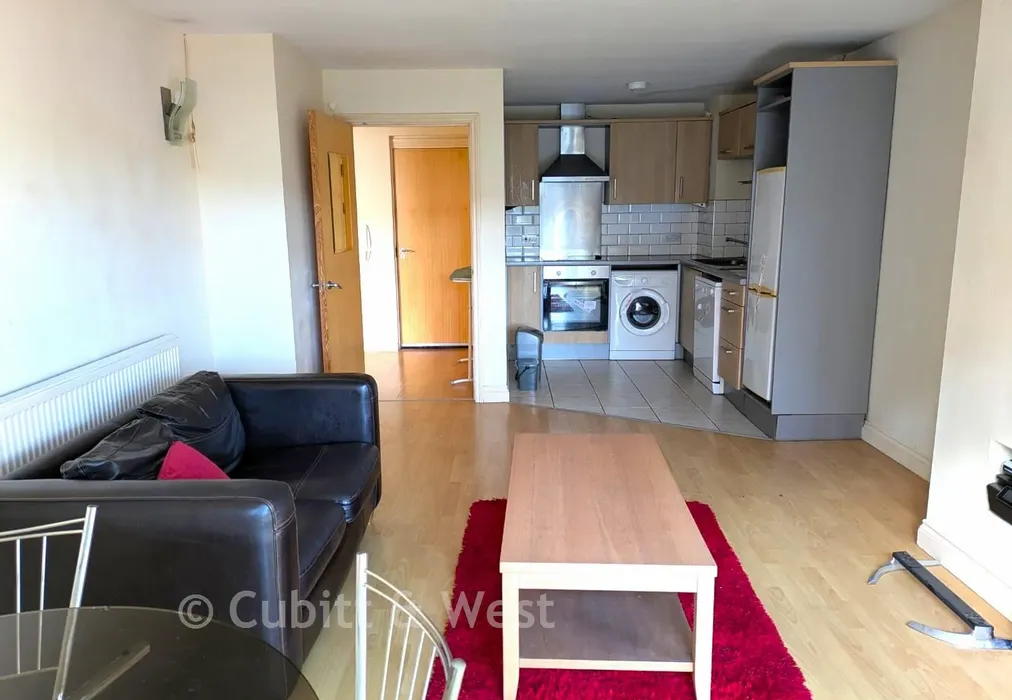 Lounge/Kitchen - Elm Grove, Southsea, Hampshire - Wards of Kent