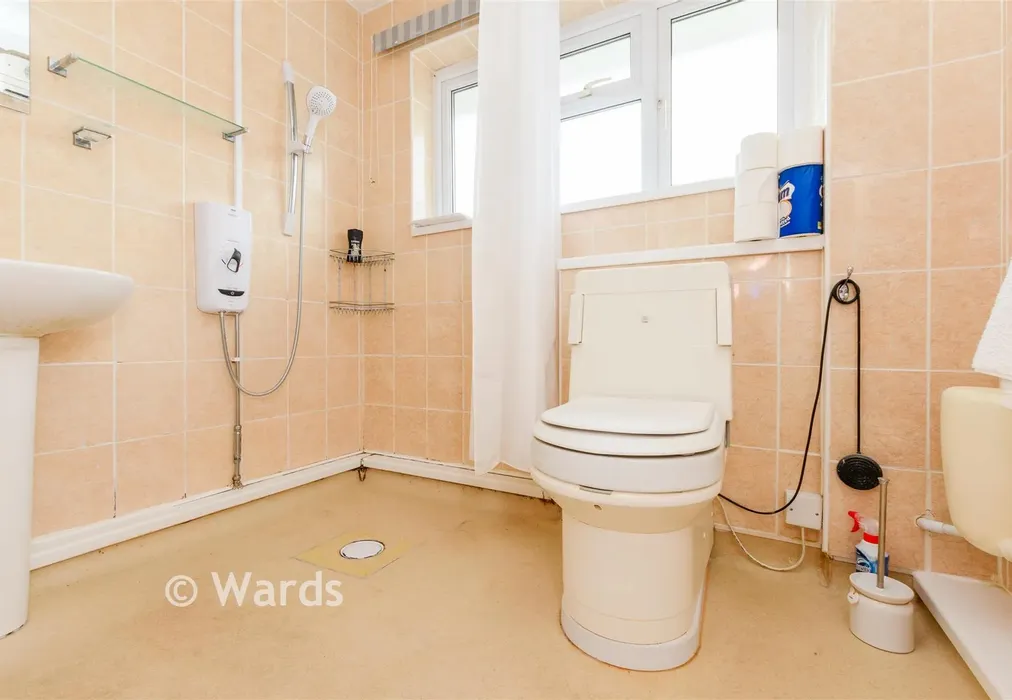 Wet Room - Fane Way, Parkwood, Gillingham, Kent - Wards of Kent