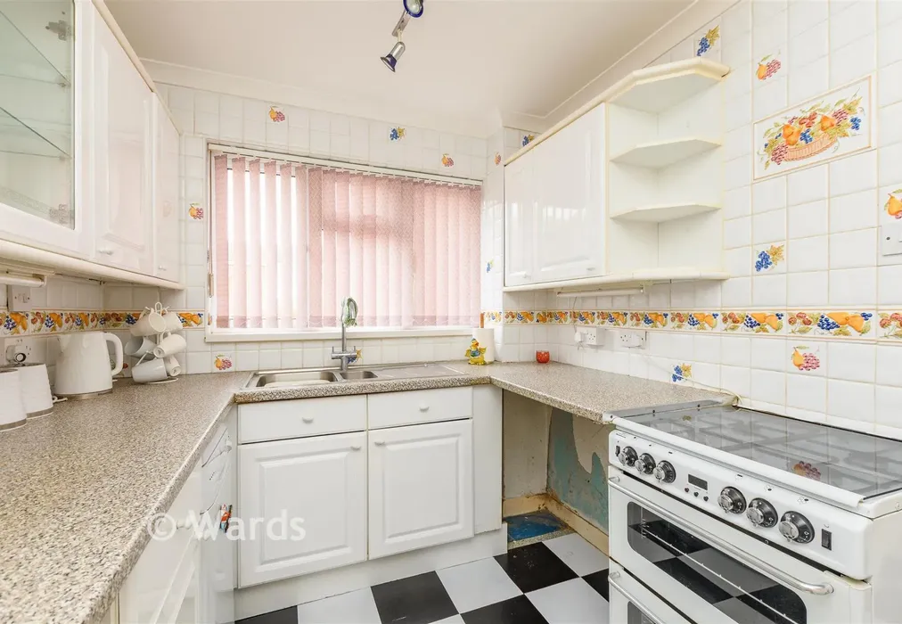 Kitchen - Fane Way, Parkwood, Gillingham, Kent - Wards of Kent