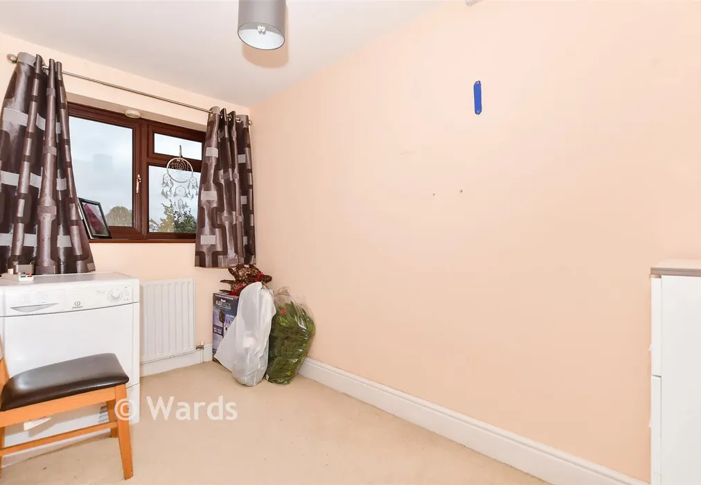 Bedroom 2 - Bull Lane, Eccles, Aylesford, Kent - Wards of Kent