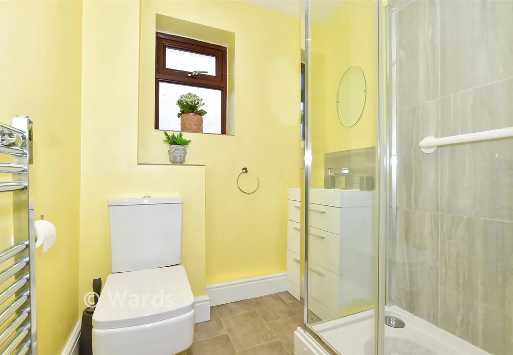 Shower Room - Bull Lane, Eccles, Aylesford, Kent - Wards of Kent