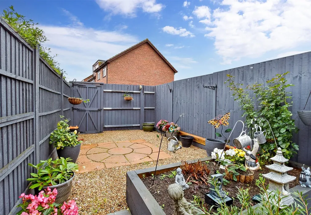 Rear Garden - Bull Lane, Eccles, Aylesford, Kent - Wards of Kent