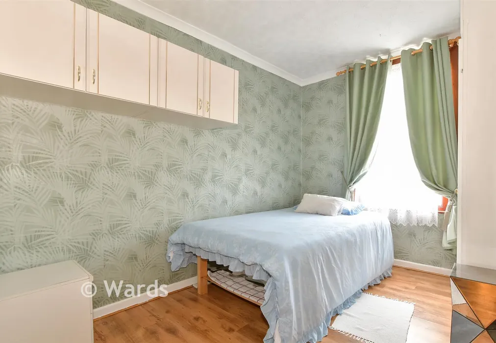 Bedroom 3 - Alexandra Road, Sheerness, Kent - Wards of Kent
