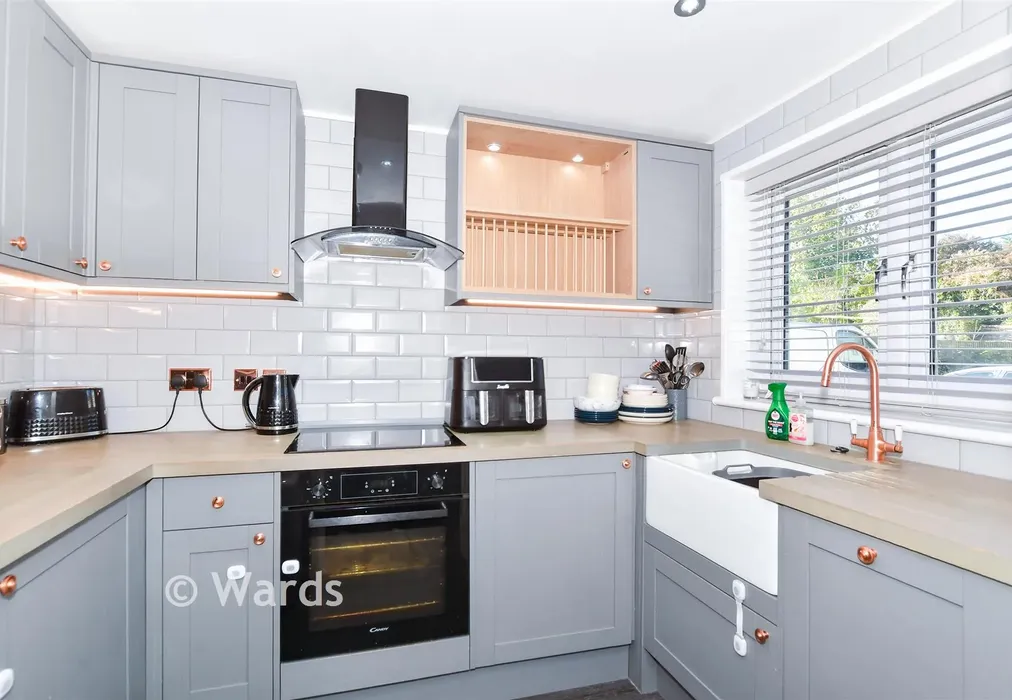 Kitchen - Fir Tree Court, Coxheath, Maidstone, Kent - Wards of Kent