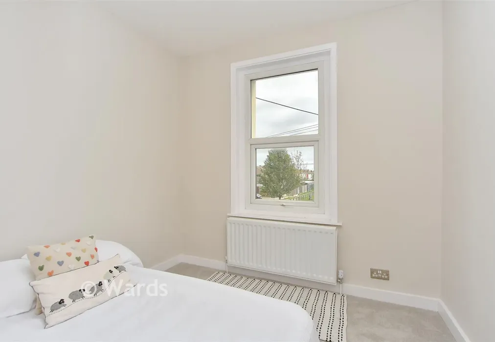 Bedroom 3 - Alsager Avenue, Queenborough, Kent - Wards of Kent