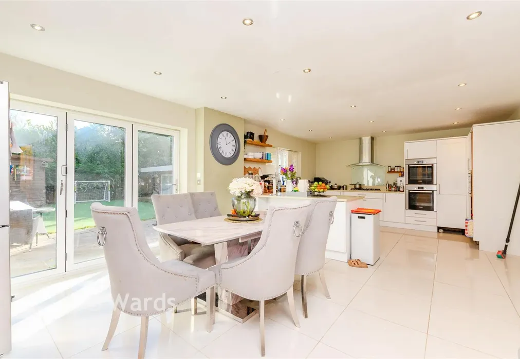 Kitchen/Diner - Harvel Road, Meopham, Kent - Wards of Kent