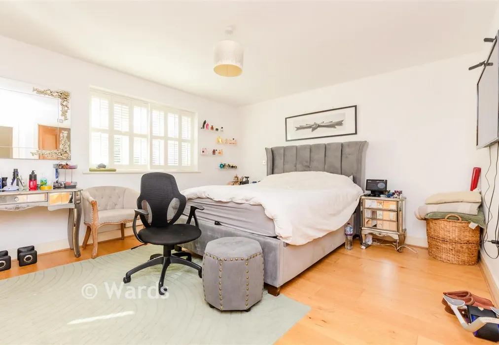 Bedroom 1 - Harvel Road, Meopham, Kent - Wards of Kent