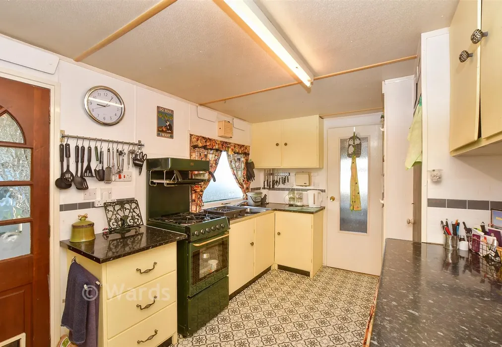 Kitchen - Woodlands Park, Biddenden, Ashford, Kent - Wards of Kent