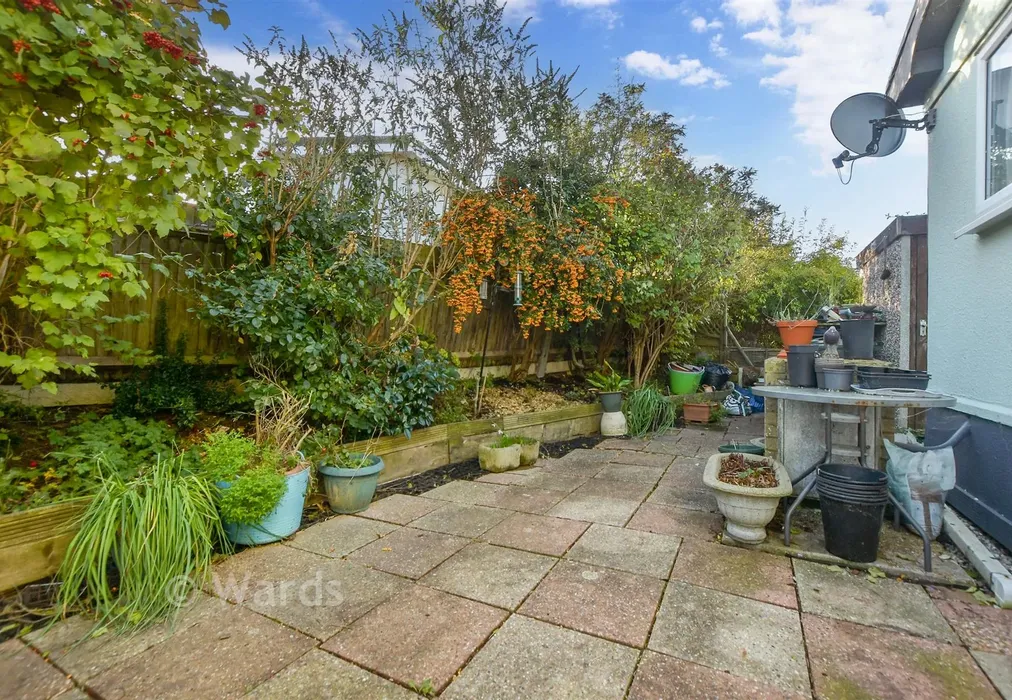 Patio / Decking - Woodlands Park, Biddenden, Ashford, Kent - Wards of Kent