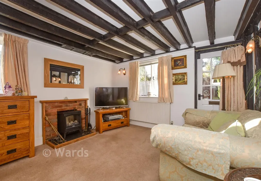 Lounge - Wilsley Pound, Sissinghurst, Kent - Wards of Kent